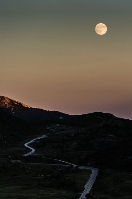 Road to the moon - 